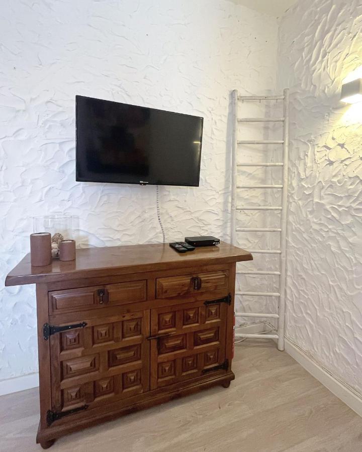Apartamentos Formentera Cordula 5 Es Pujols Bagian luar foto